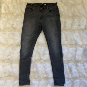 710 Levi’s Jeans. Super skinny.